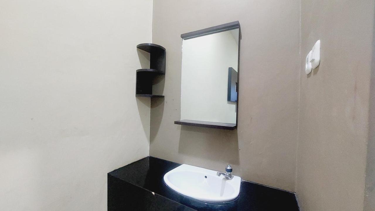 Sasando Residence Kupang クパン エクステリア 写真