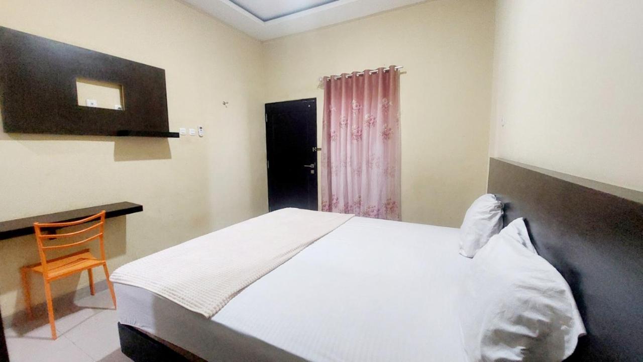 Sasando Residence Kupang クパン エクステリア 写真