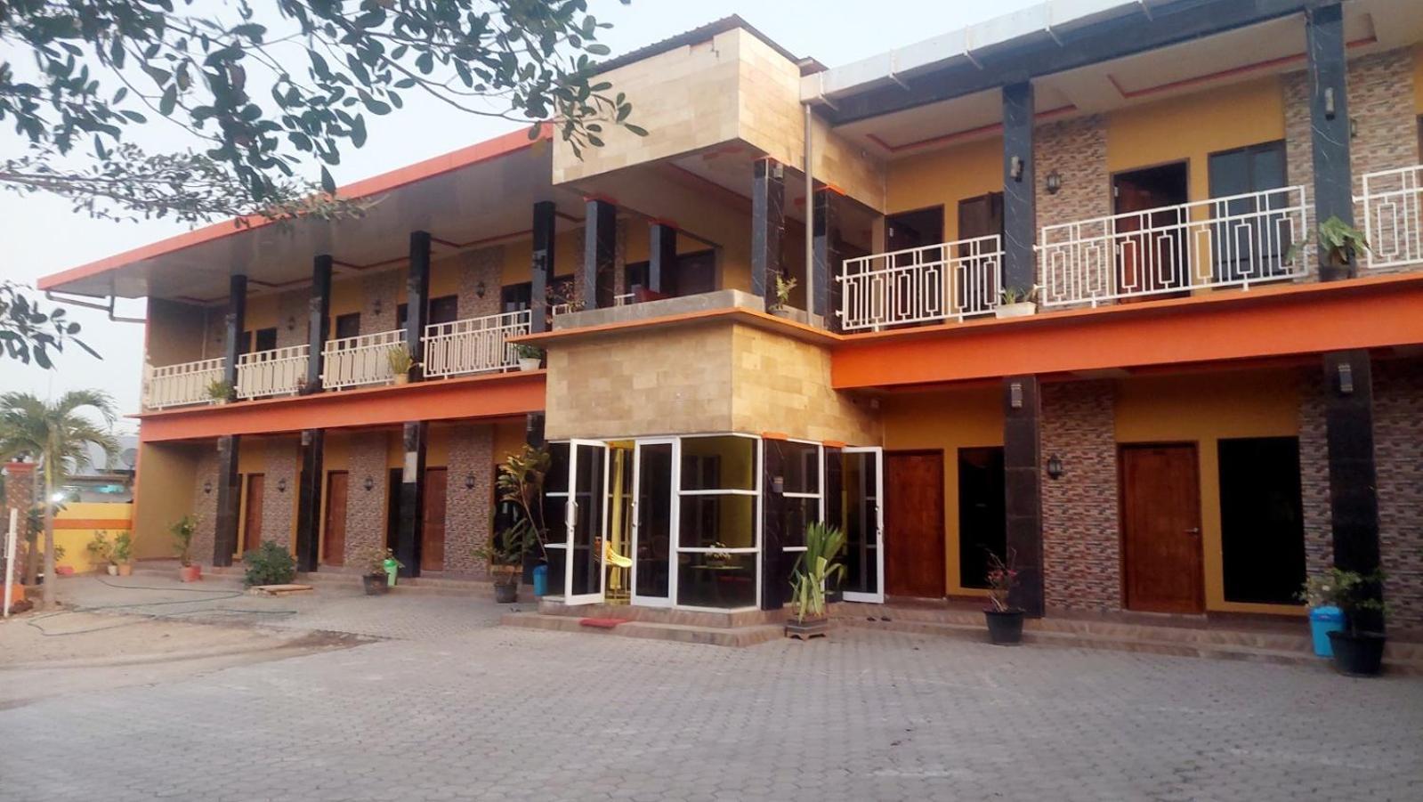 Sasando Residence Kupang クパン エクステリア 写真